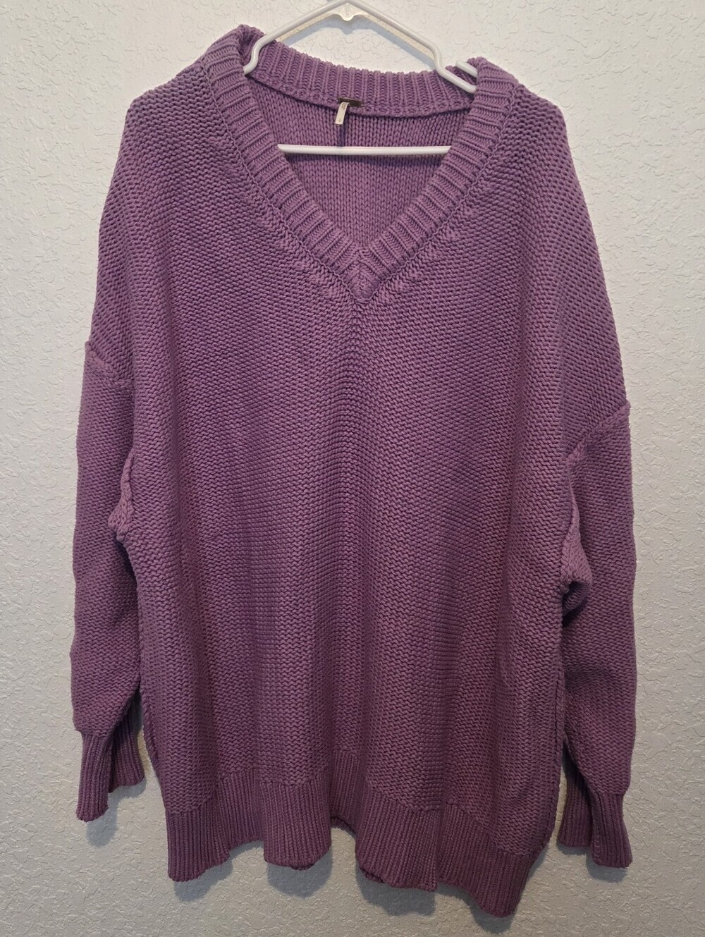 Free People Alli V-Neck Heavy Chunky Knit Oversized Purple Pullover Size:L - Picture 6 of 8